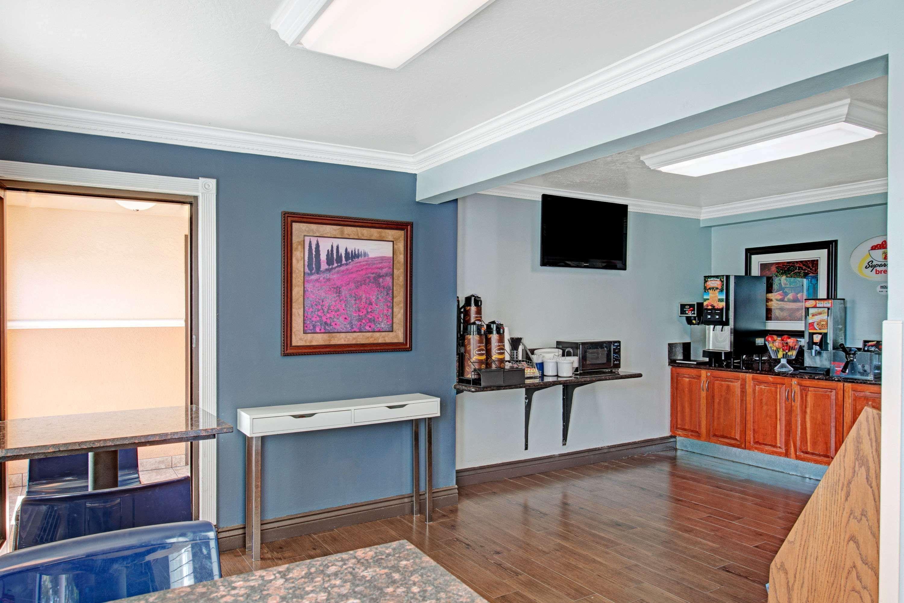 Super 8 By Wyndham Sacramento/Florin Rd Hotel Freeport Eksteriør billede
